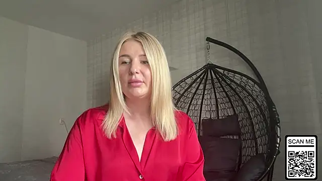 Blondie_xoxoxo live cam on StripChat