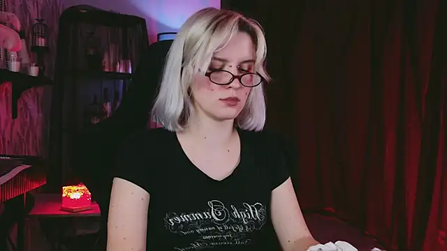 bethanycloud (F young) - wet bare feet✨💦💦