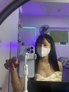 Lov3lily webcam