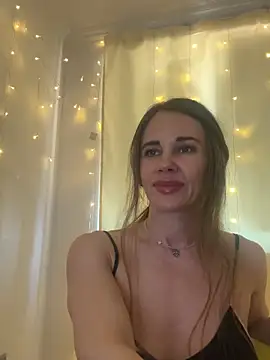 LucieMack webcam