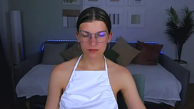 AnnaThorne webcam