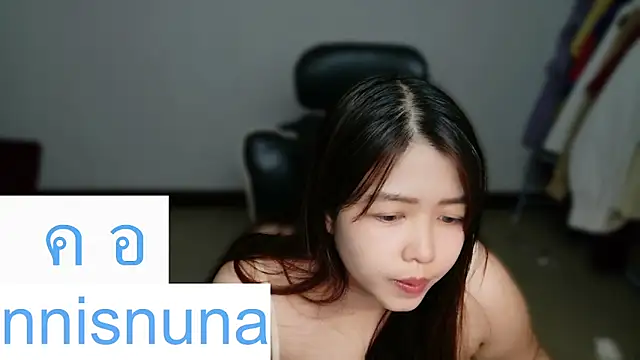 nunanunanuna live cam on StripChat