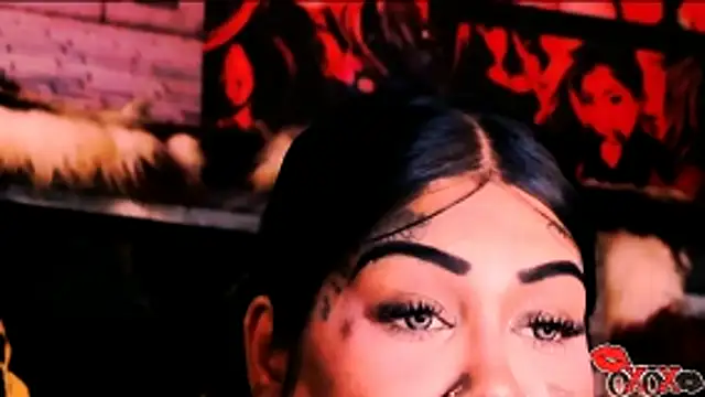 indian_dreamgirl webcam