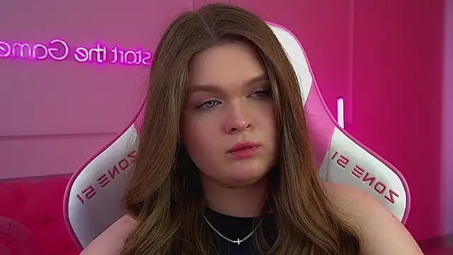CrystalLyons live sex cam