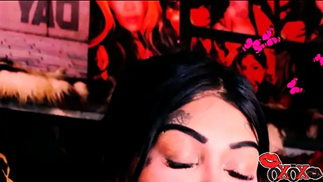 indian_dreamgirl webcam