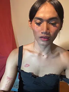 Model: bigcock_janine
