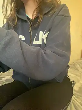 KittieCreme webcam