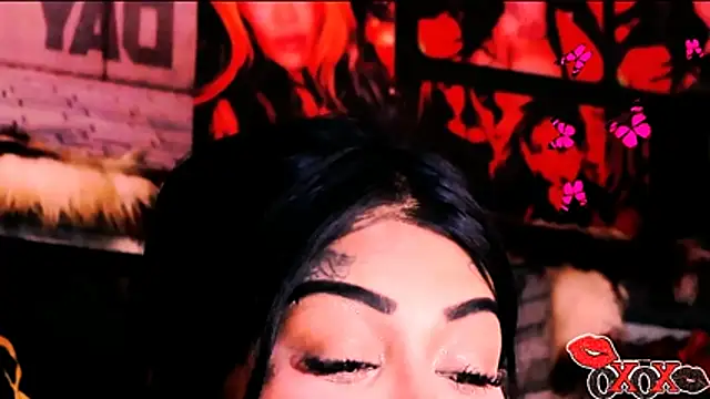 indian_dreamgirl webcam