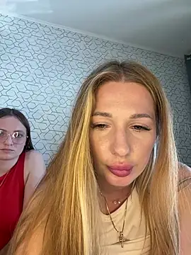 tatti-go (F young) - spank my girlfriend's ass