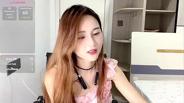 miaomiao-99 live cam on StripChat