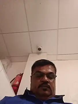 Desi_Lodo_Gujju_Boy webcam