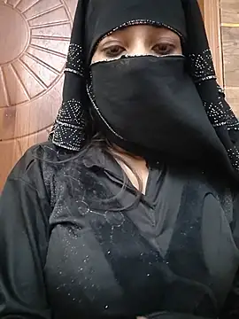 Noorkhatoon live cam