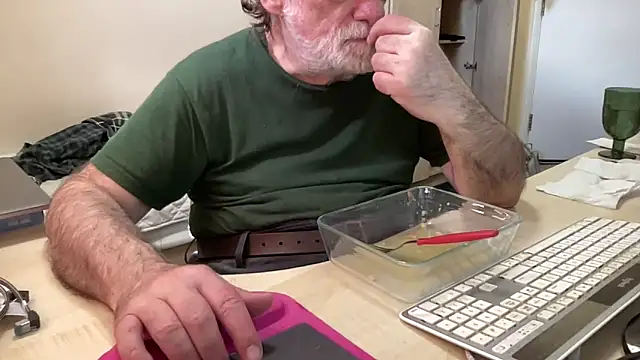 coach-karl live cam