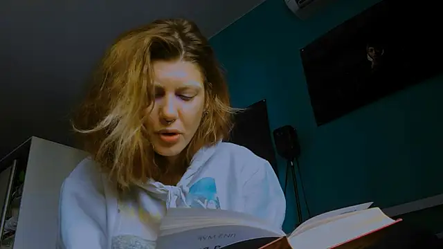 VivienDarkbloom webcam