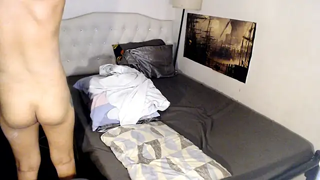 NinaDOM4CUM webcam