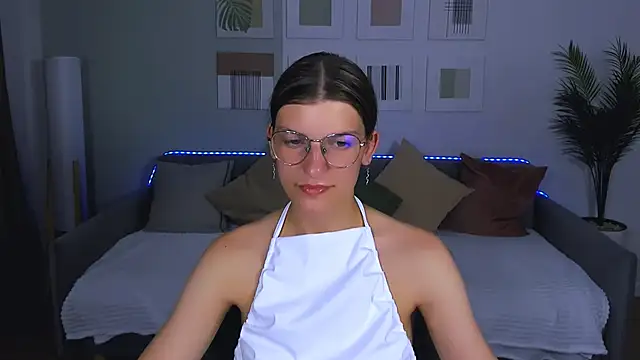 AnnaThorne webcam