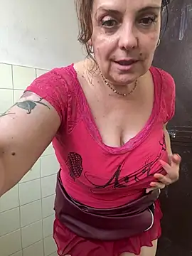 Sunbelxx Live Webcam on Stripchat