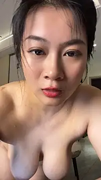 mo-mo-69 webcam