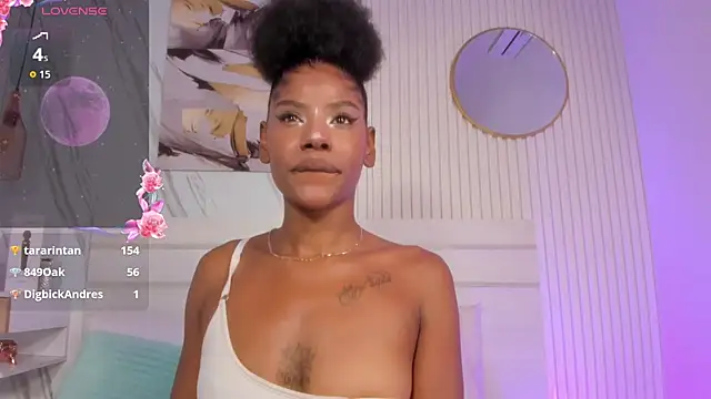 Afro_Luna webcam