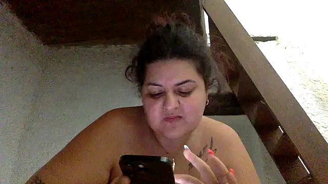 Velvetshadow_48 webcam