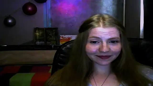 Space_Girls_699 webcam
