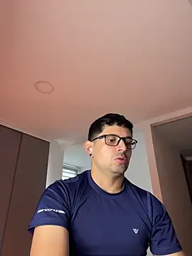 TroyeSavage webcam
