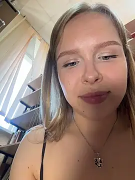 Liza_risky webcam