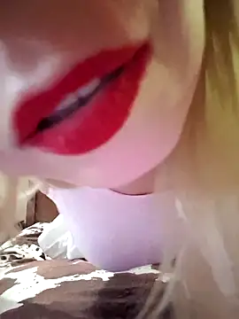SelinaLovqx live cam on StripChat