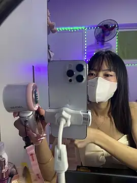 Lov3lily webcam
