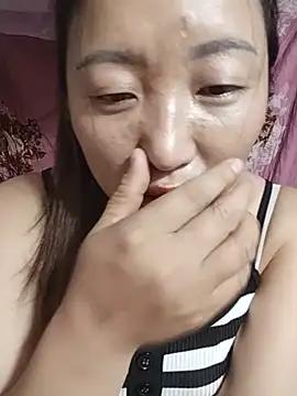 zhen-zo live cam on StripChat