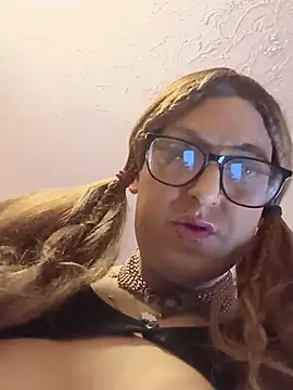 sissytrapdolly24 webcam