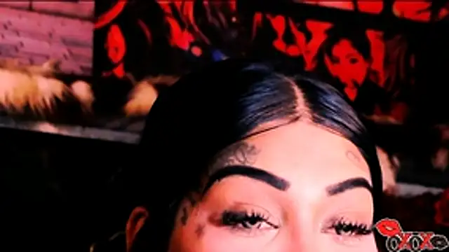 indian_dreamgirl webcam
