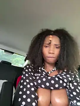 ShantelSexyYoungMilfie live sex cam
