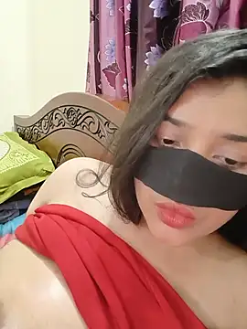 Joya-02 live cam on StripChat