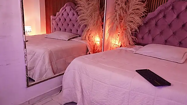 violett_hott_ - Violett_hott_'s free webcam - UK Sex Cams