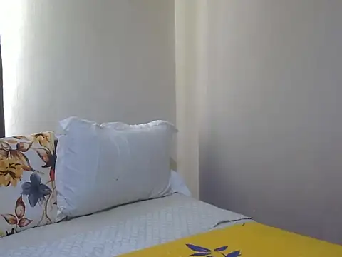East_queen live cam on StripChat