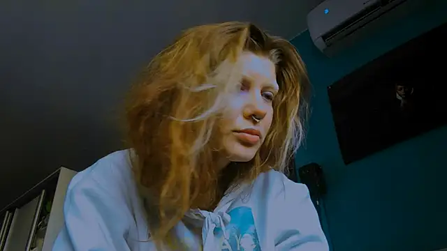VivienDarkbloom webcam