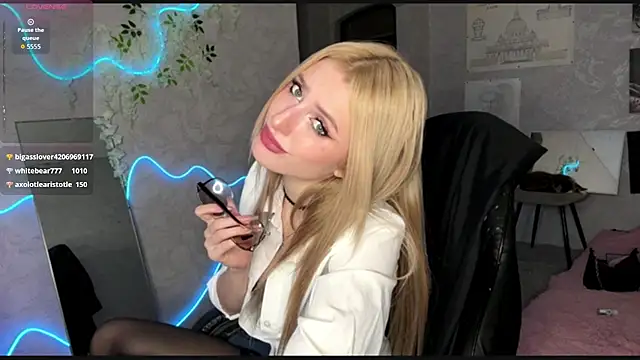 Megan_s1x live cam on StripChat