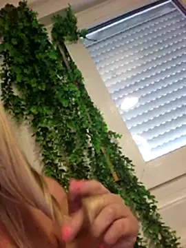 LIBERTINE_HOT_Go... Live Webcam on Stripchat
