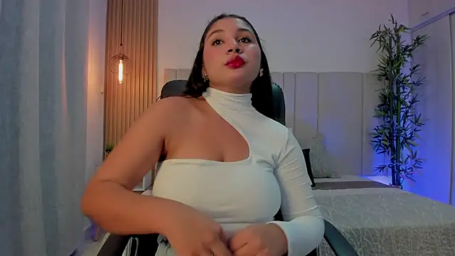Victoria_Rosee webcam