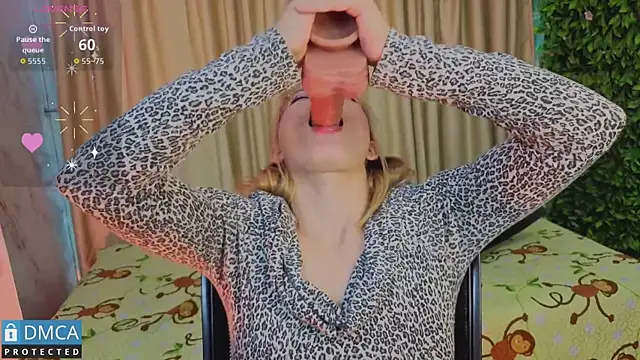 nena_cupcake_ webcam