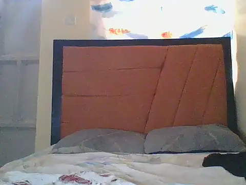 Ellaa_doll webcam
