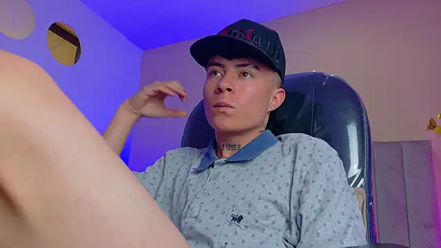 Nascary_Fox webcam