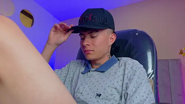 nascary_fox (M twink) - CUM PUBLIC
