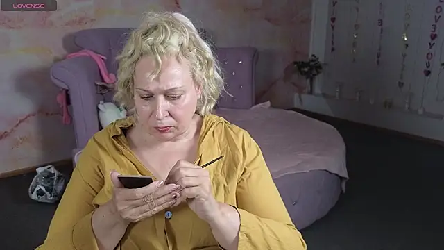 Penelope_Pinky webcam