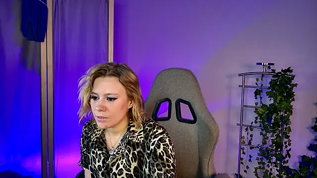 Kumiho_7777 webcam