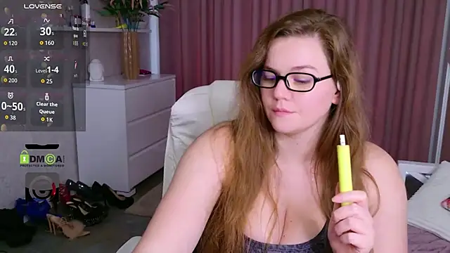 KellyKleine webcam