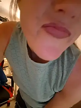 SPrITZMAUS live cam on StripChat