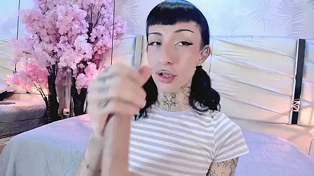Model: MadisonWood01