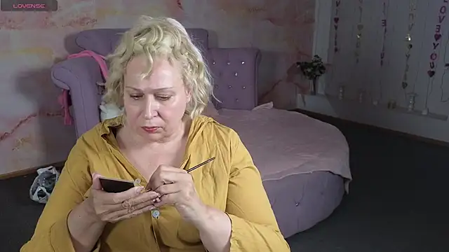 Penelope_Pinky webcam